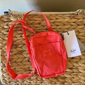 NWT Herschel Cruz crossbody bag